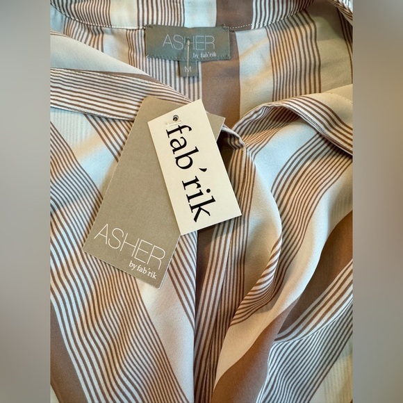 fab'rik Tan Sleeveless Wrap Blouse- NWT-Size M - Picture 10 of 13